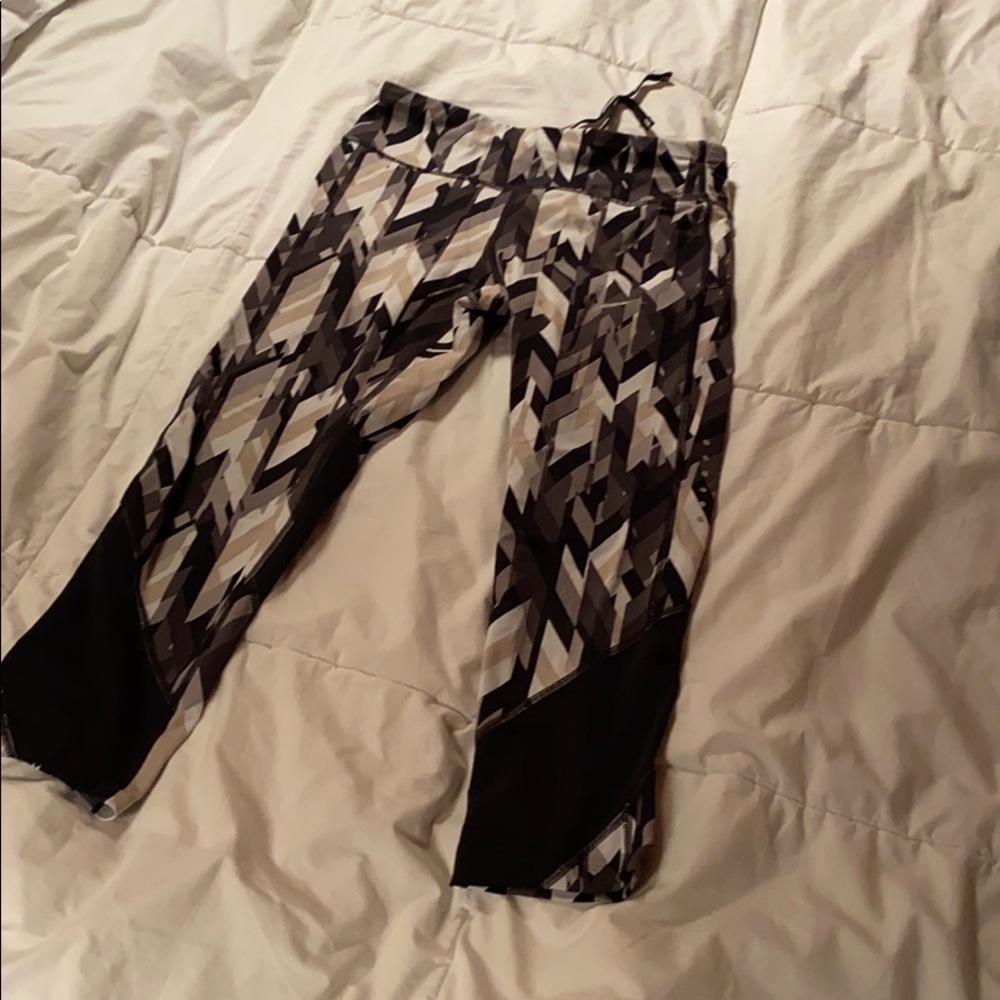 NIKE capris